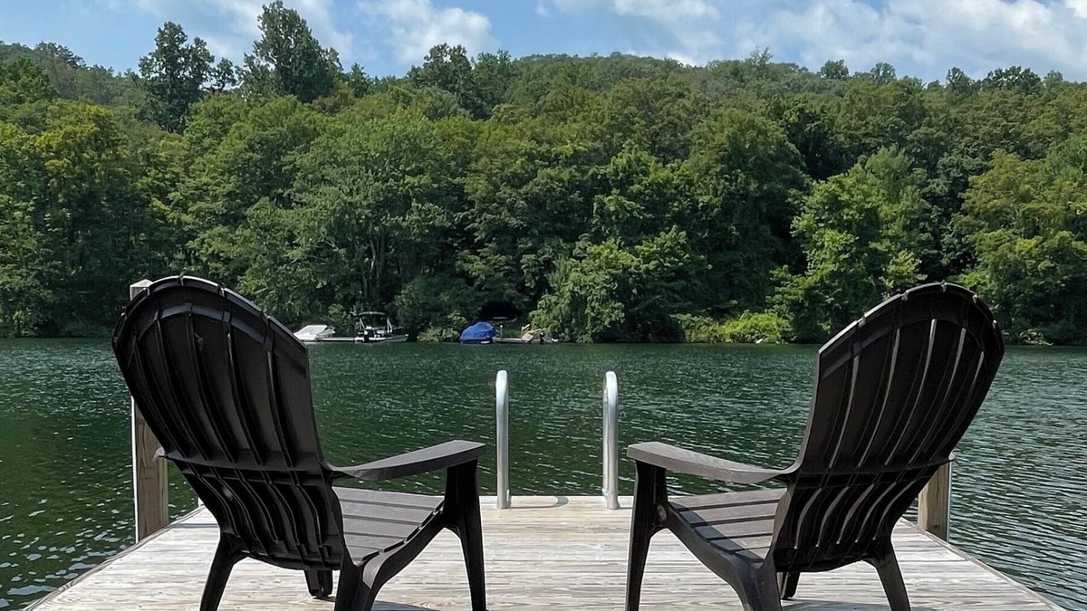 New Fairfield Cabin | Lakefront Cabin w/Dock, Fire Pit and Private Beach on Quiet Candlewood Lake Cove