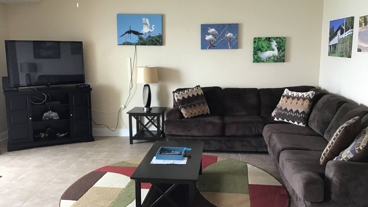 Geneva Condo | LAKEFRONT CONDO #308 2BR/2 BA-private beach/pool. Rent 3/4th free after 9/15