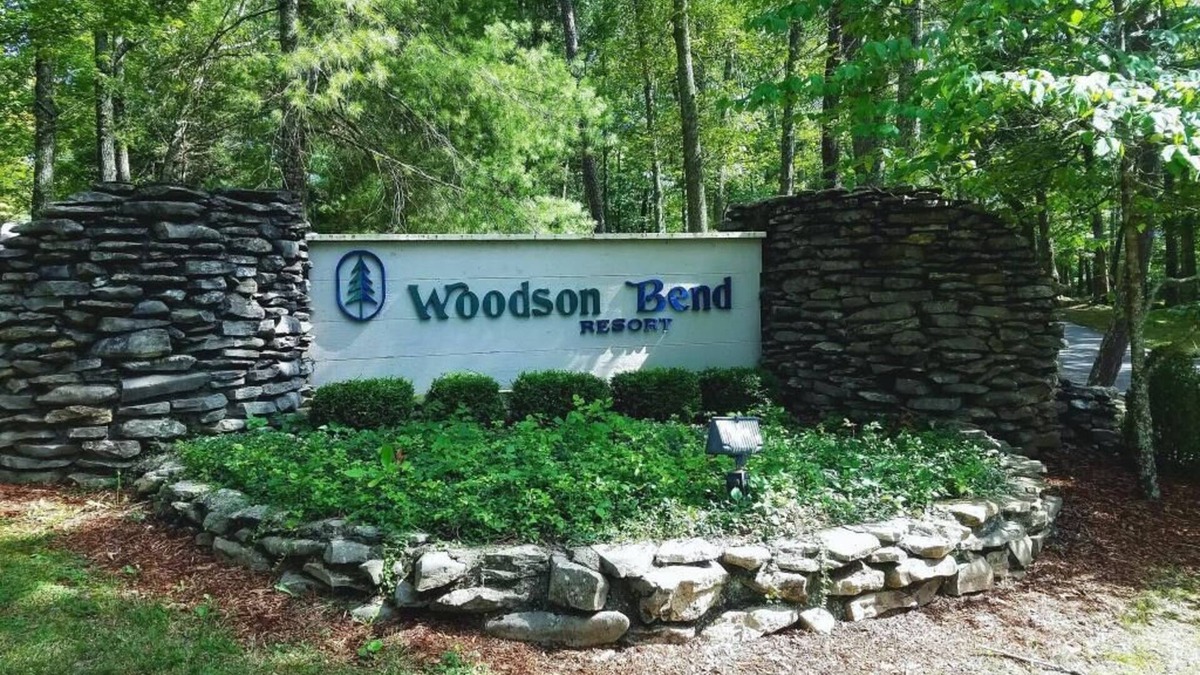 Sloans Valley Condo | Lakefront Condo at Woodson Bend Resort on Lake Cumberland