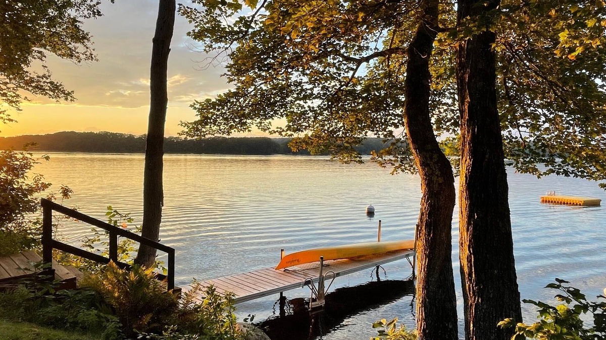 South China Cottage | Lakefront Cottage 3BR Mid Maine, China Lake, Belgrade close to coast, wifi