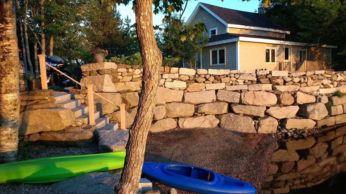 Orono Cottage | lakefront cottage.