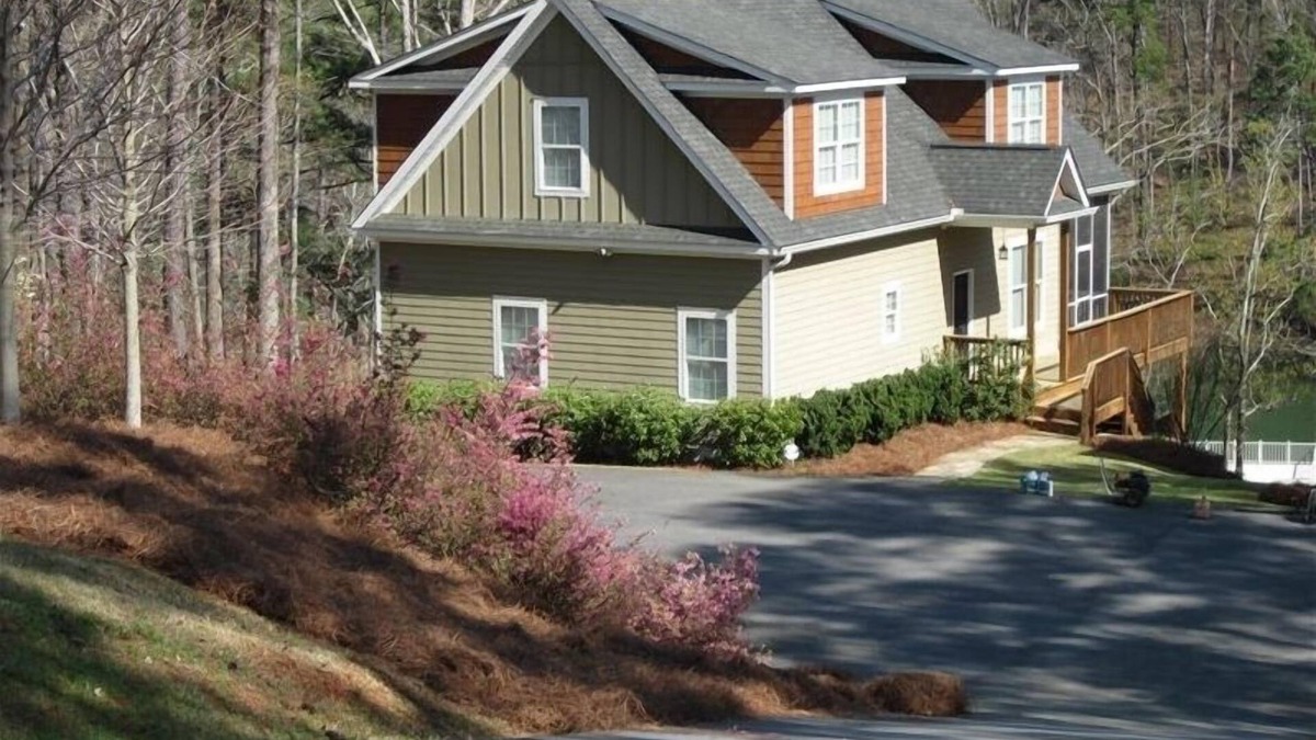 Modoc House | Lakefront Deep Water, Family Friendly, near Masters golf tournament