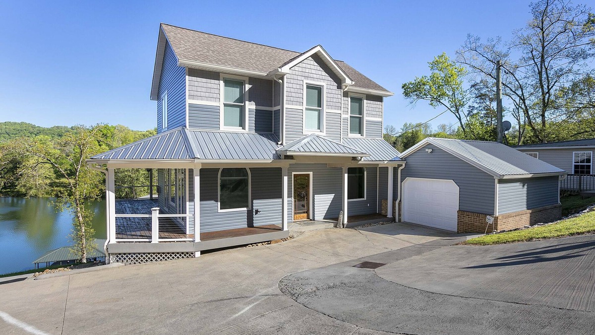 Maynardville House | Lakefront Escape on Norris Lake w/Kayaks