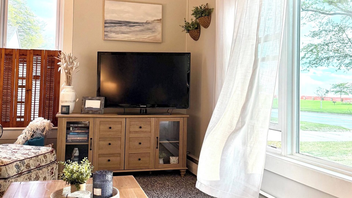 Northern Lower Peninsula House | Lakefront Escape on Lakeshore Drive - Sleeps 6+