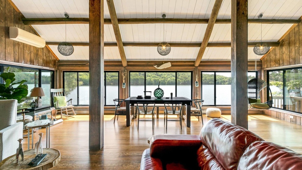 Holmes Cabin | Lakefront Escape with Gorgeous Views a Short Trip from New York City!