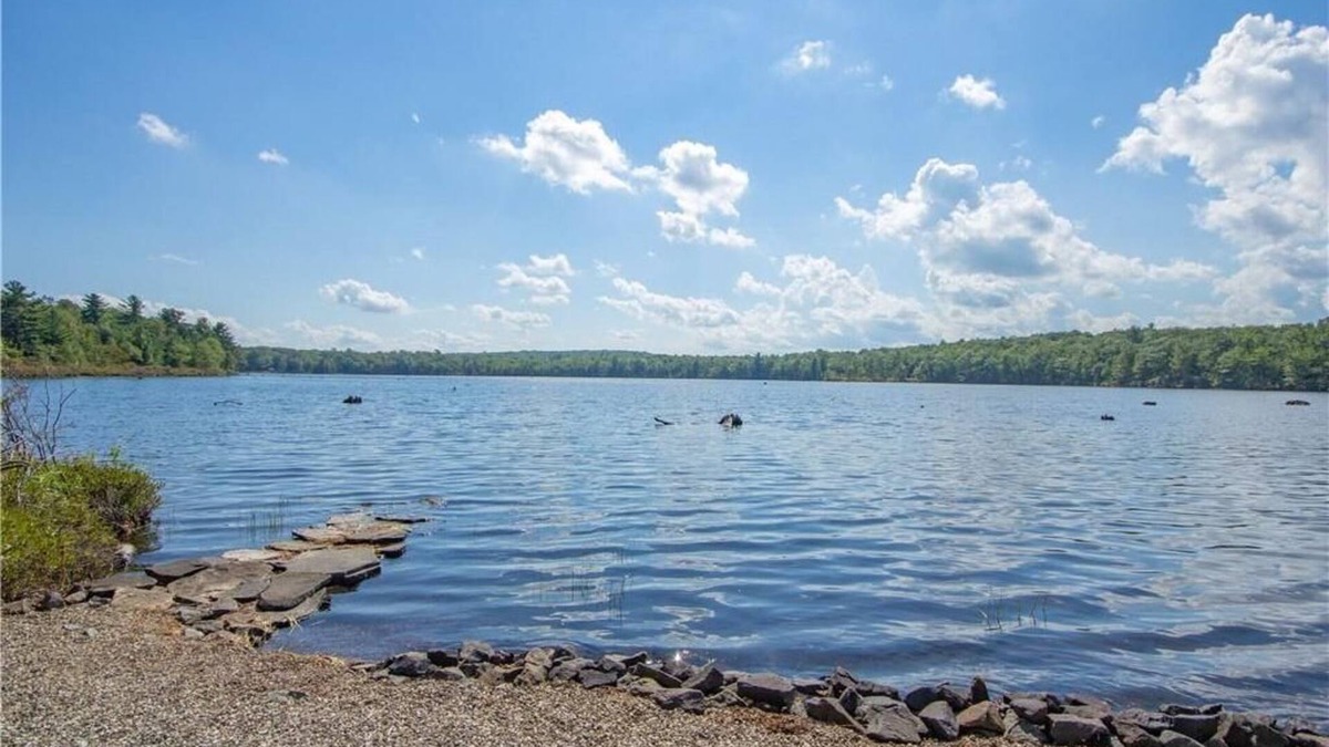 Wurtsboro House | Lakefront family friendly peaceful Catskills retreat!