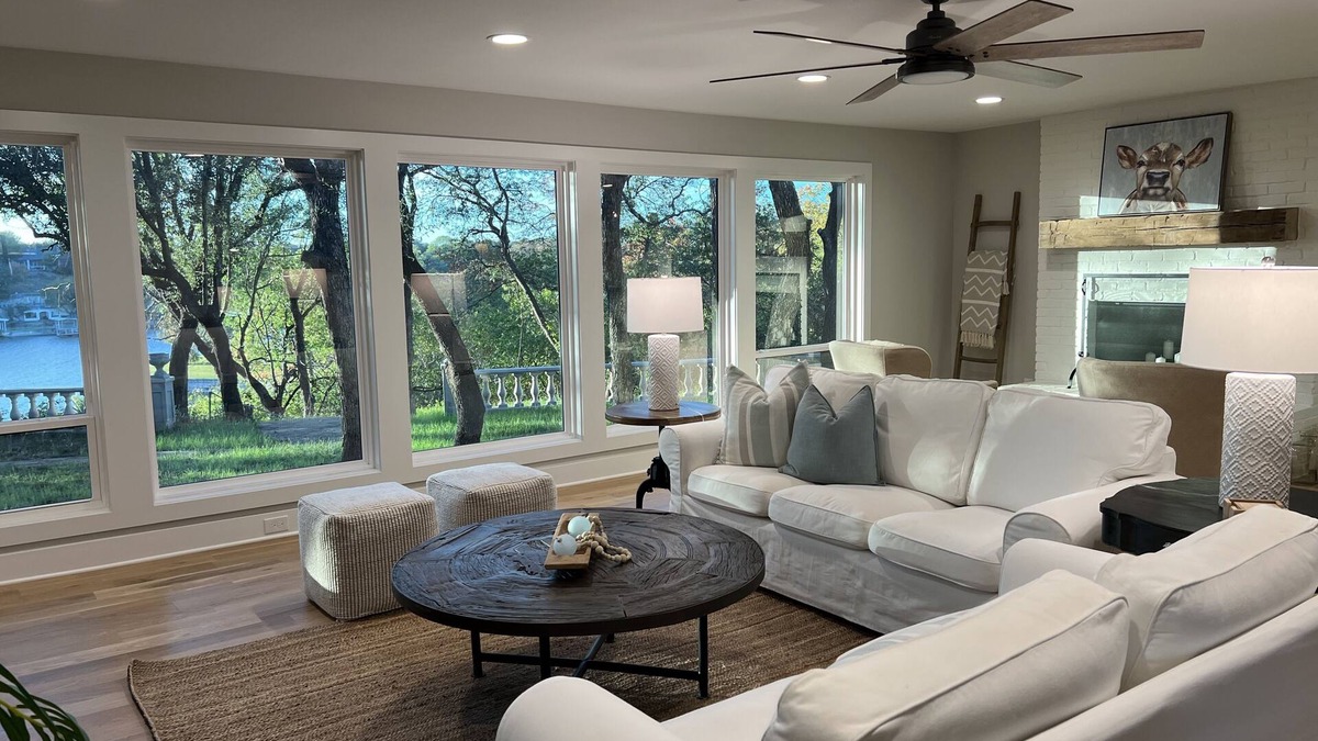 Fort Worth House | Lakefront farmhouse. Private dock. Gated 2+ ac. Eagle Mtn Lake, Fort Worth, TX