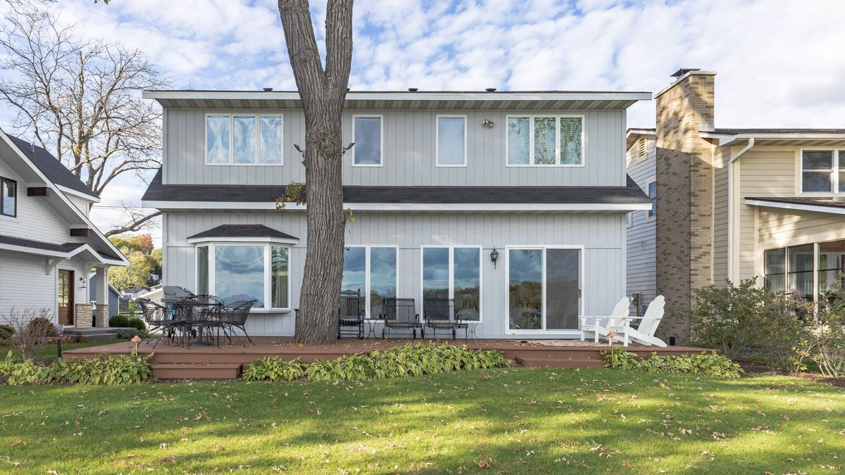 Twin Lakes House | Lakefront Getaway Perfect for All Seasons