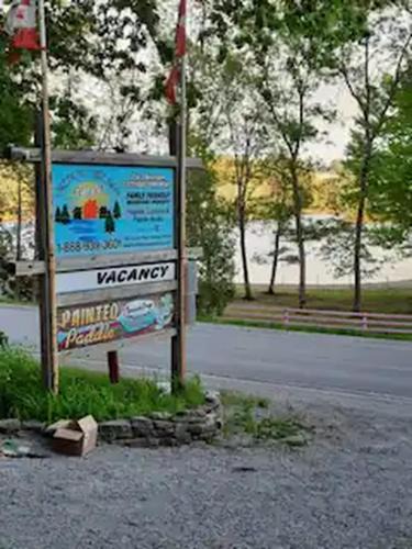 Norland Resort | Lakefront Hideaway Resort 10 Total cabins-Lake View, Private Beach