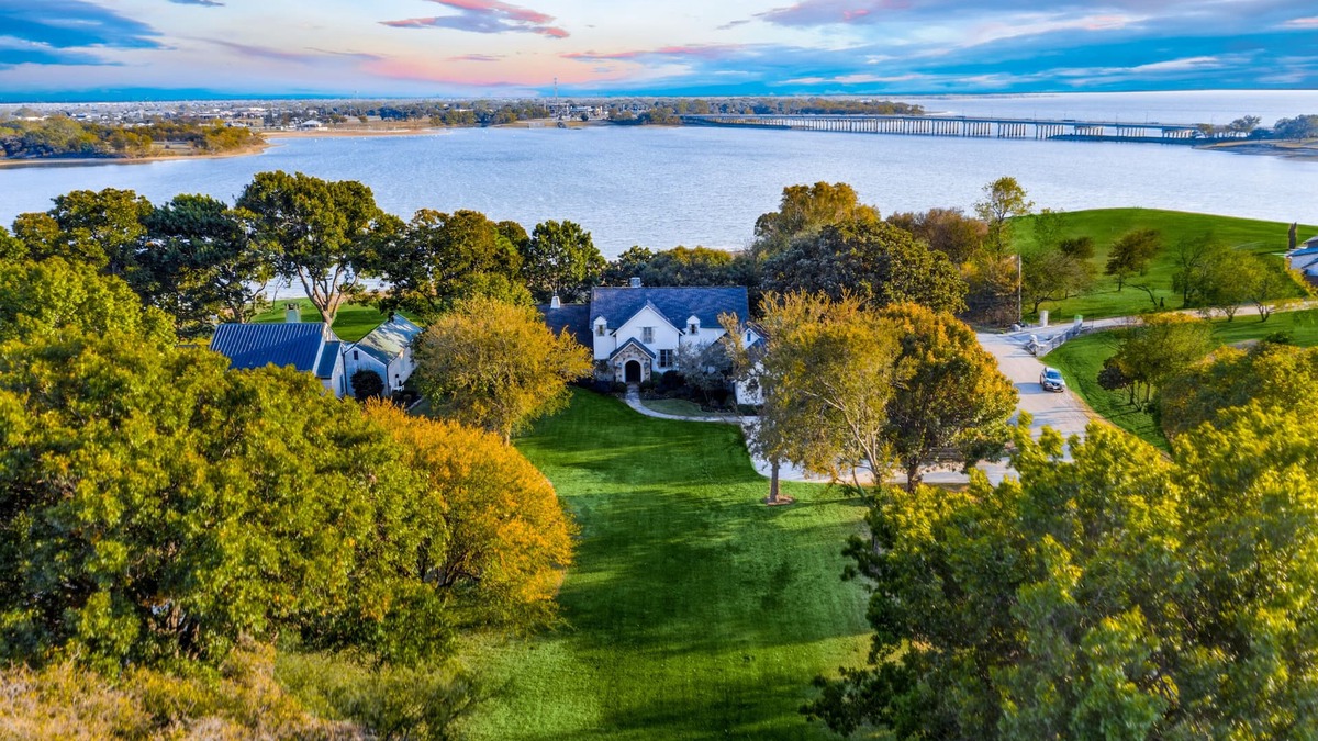 Little Elm House | Lakefront hideaway minutes from Dallas!