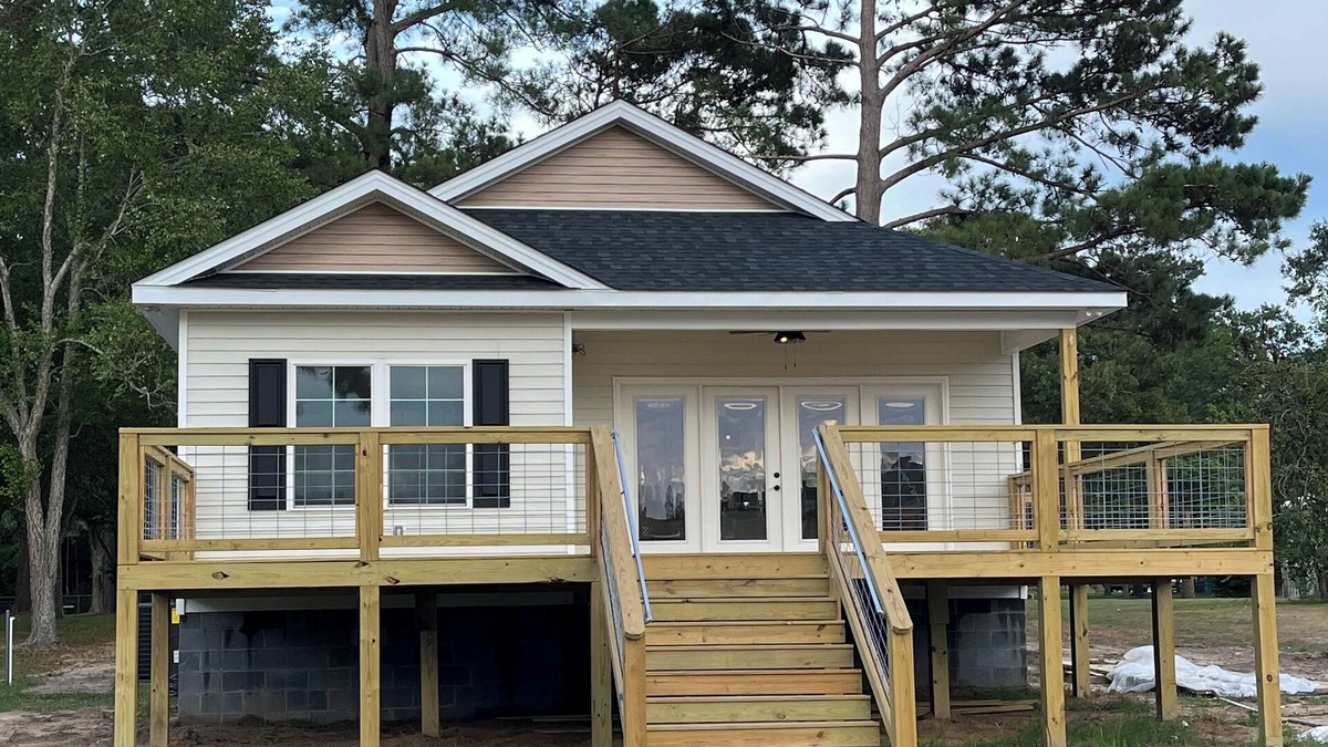 Manning House | Lakefront Home at Lake Marion, SC Santee, SC in Wyboo Creek 5 Min to Golf Course
