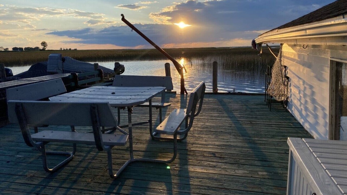 Anchorville Cottage | Lakefront Home near N Channel, 40’ Seawall and Parking for 3 Trucks - Trailers