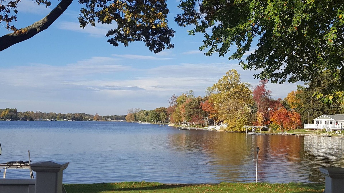 Burr Oak House | Lakefront home on All-Sports Long Lake