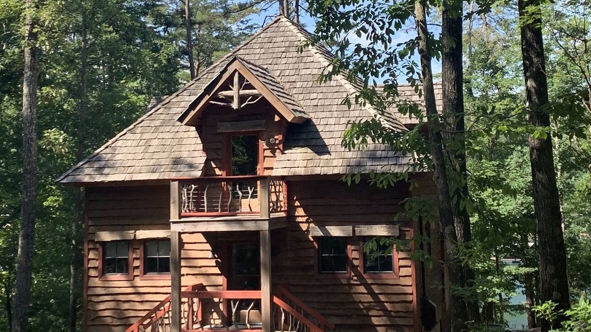 Sunset House | Lakefront Home on Private Cove in Desirable Upper Lake Keowee Location