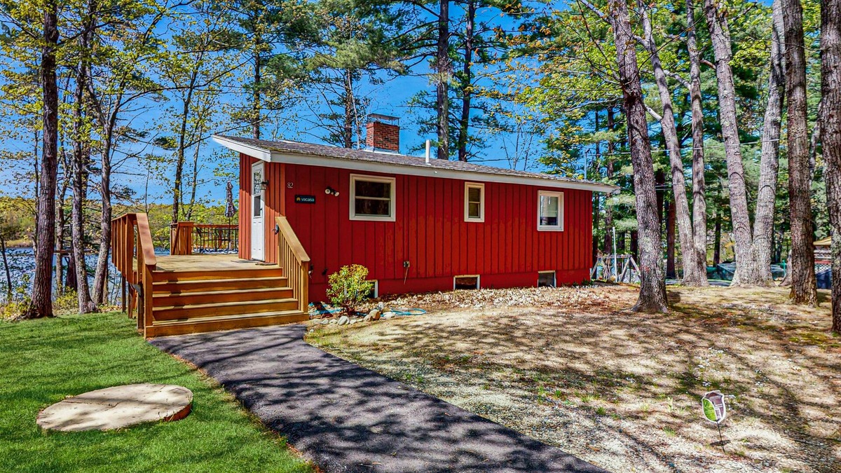 South Sanford House | Lakefront home with seasonal dock & deck - close to trails & ocean beaches