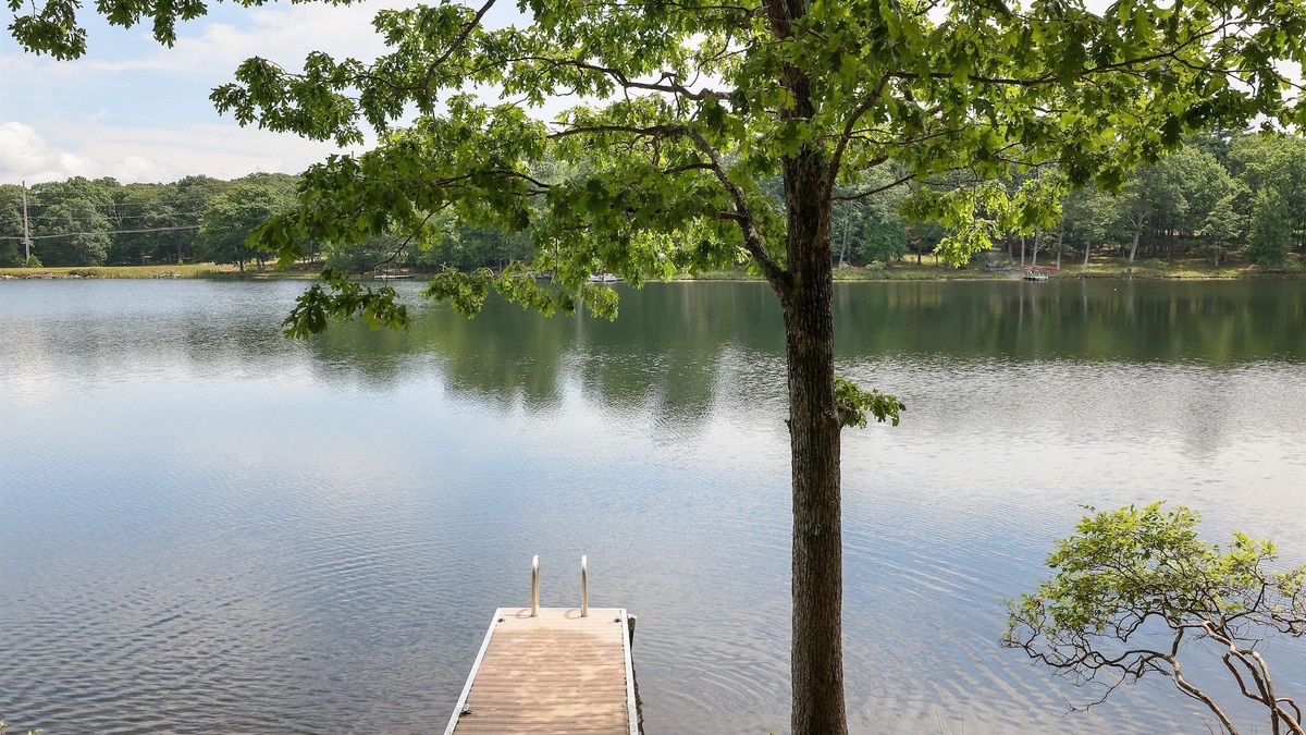 Pocono Mountain Lake House | Lakefront, Hot Tub Fishing, Pool, Kayaks, Dock Games, Fireplace