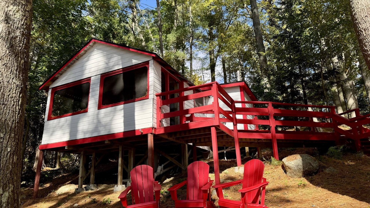 Orland Cabin | Lakefront Lobster Tiny Cabin @ Getogether Stays
