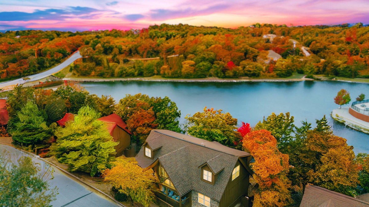 Reeds Spring Cabin | Lakefront Lodge | Pools, Golf, Views, Branson, SDC