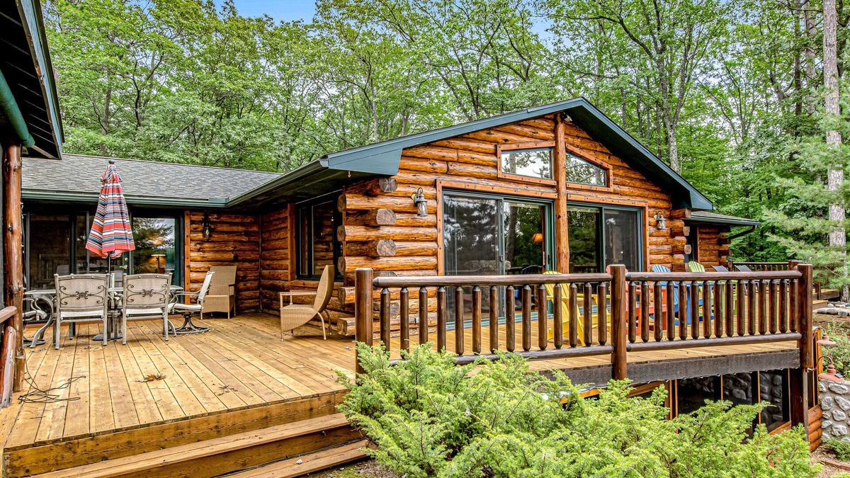 Lac du Flambeau House | Lakefront log cabin on 3.5 acres with dock, gazebo & sunset views - dog-friendly