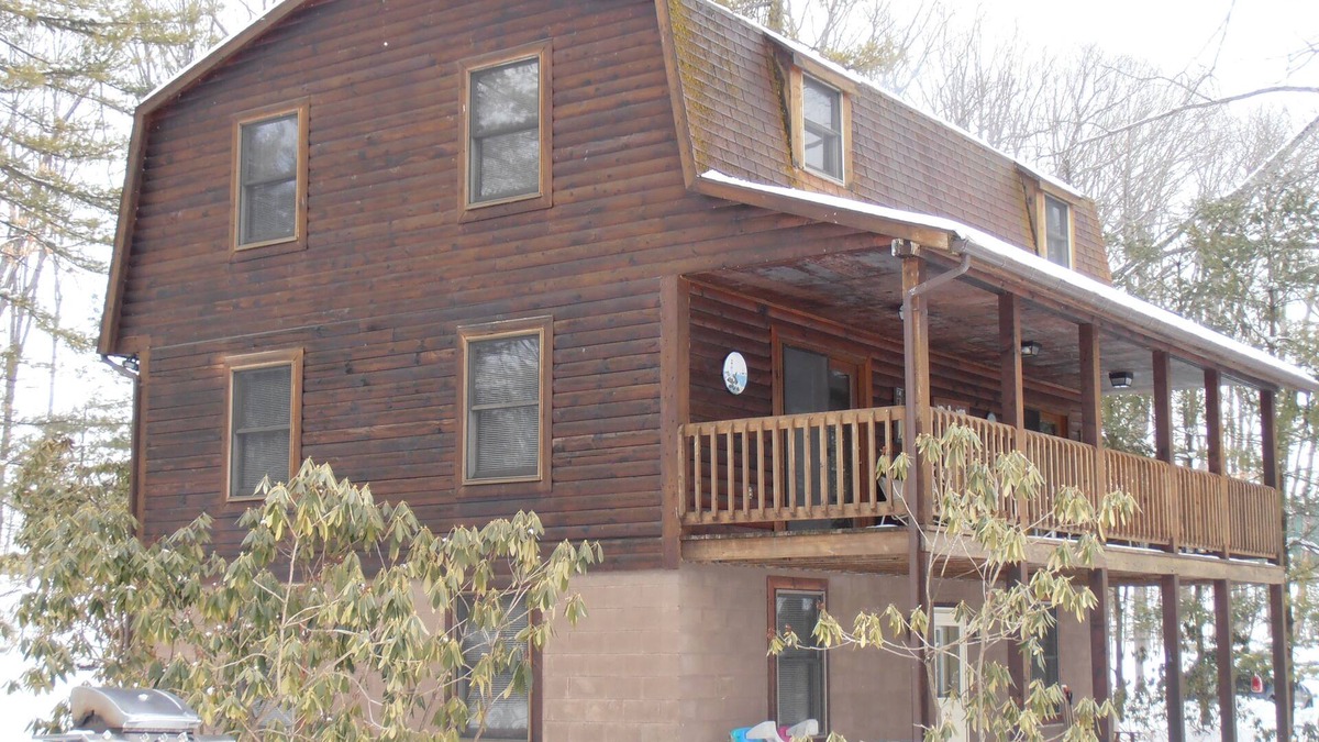 North Glade Hills Cabin | Lakefront Log Home w/Dock Slip – 30% Weekly Discount - Excl. Summer