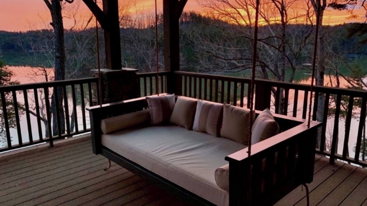 Marion Cabin | Lakefront Log Luxury - 4400 sqr ft w/private dock