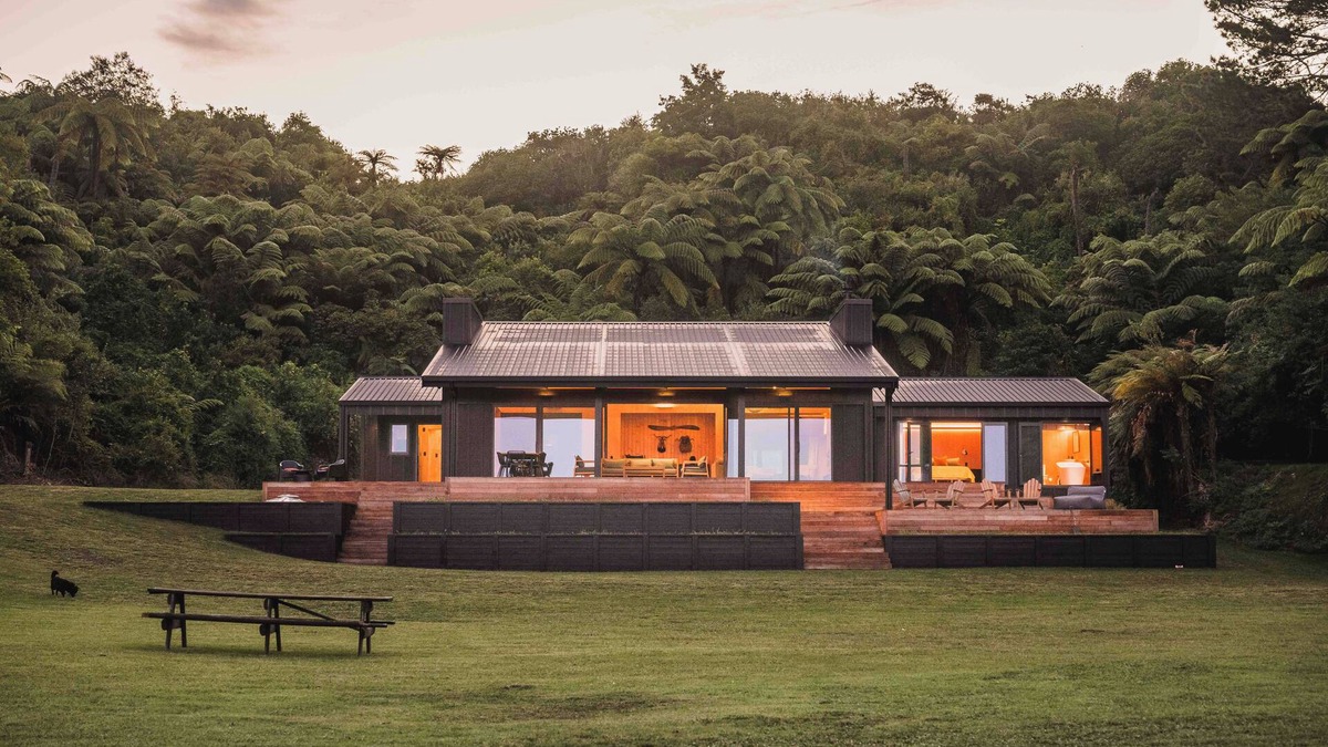Okere Falls House | Lakefront Luxury at Okere Falls Lake Rotoiti