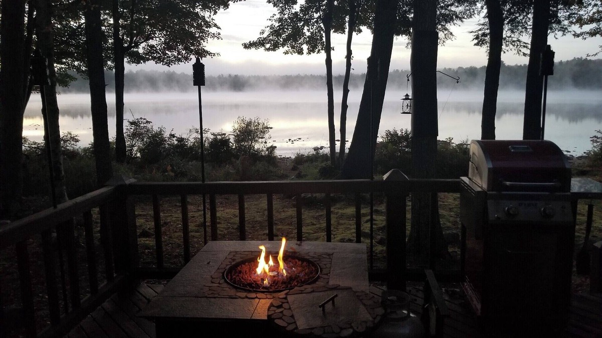 Pocono Pines House | Lakefront Luxury Private Community Rustic/Modern Style Townhouse (Pinecrest)