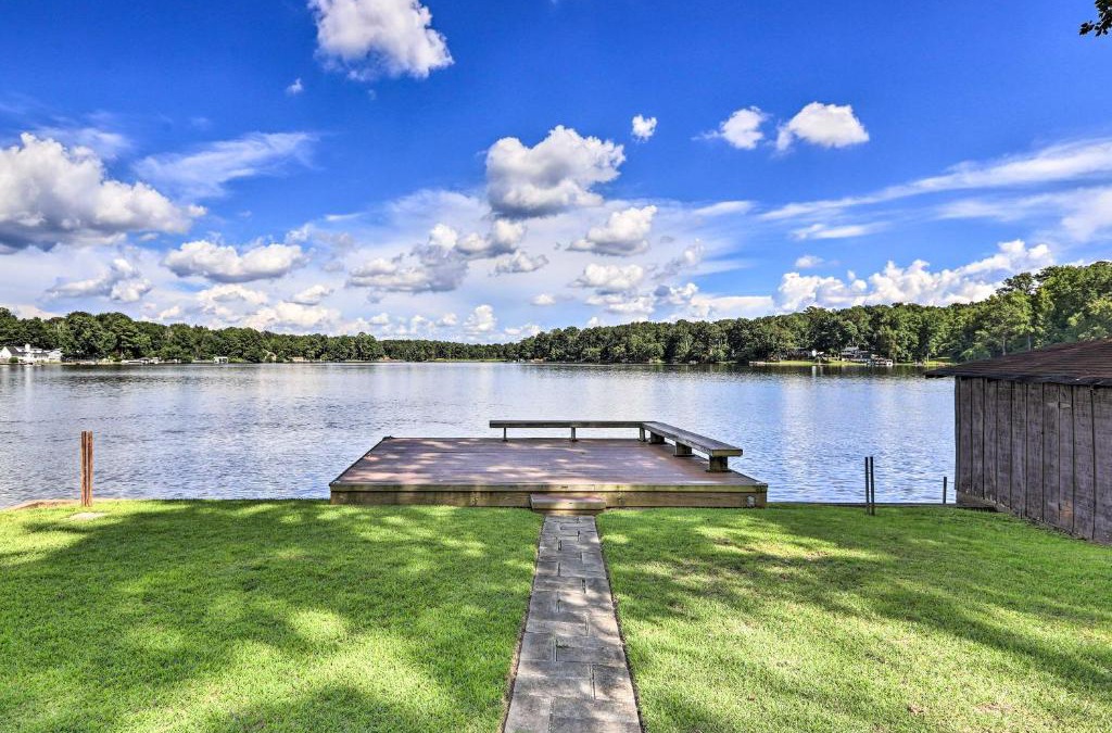 Macon House | Lakefront Macon Getaway Grill, Pet Friendly!
