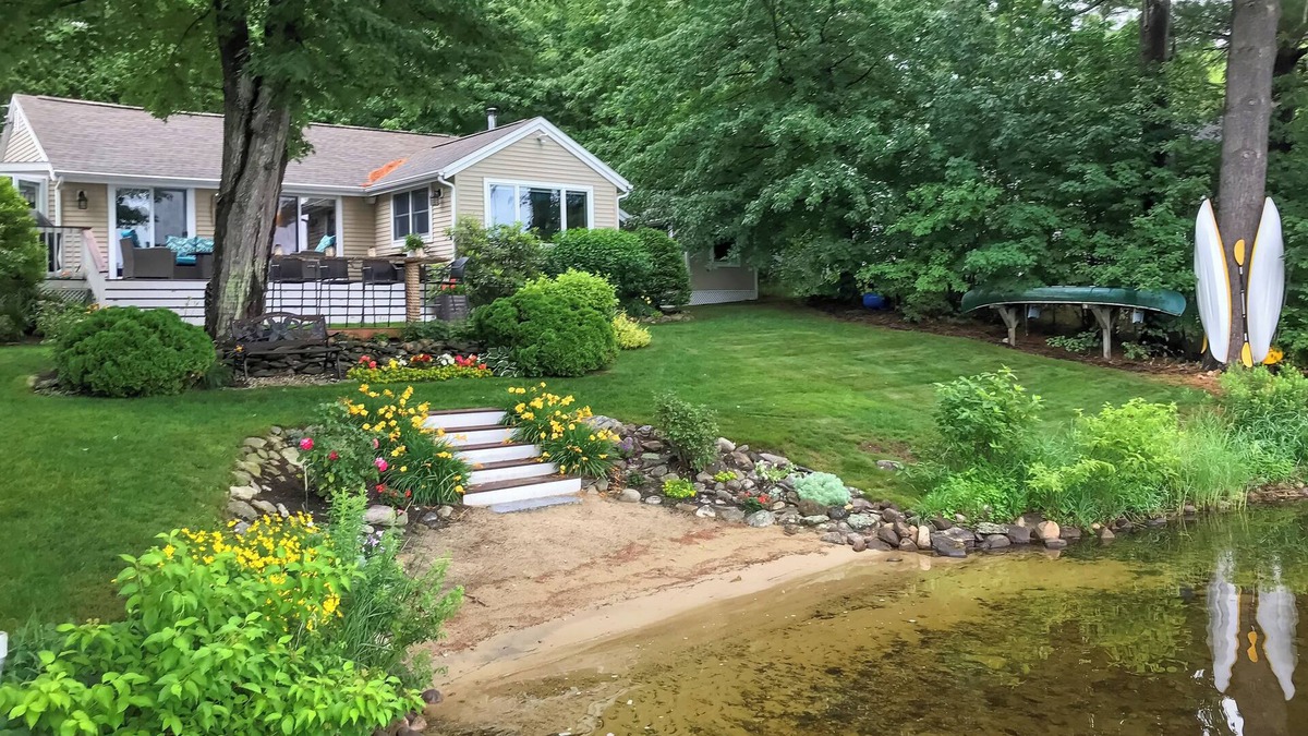 Milton House | Lakefront Milton Home w/Dock & Private Beach