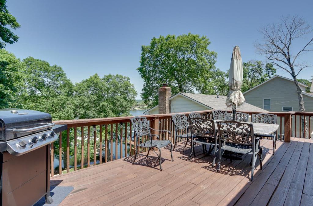 Roach House | Lakefront Missouri Vacation Rental with Dock and Slip!