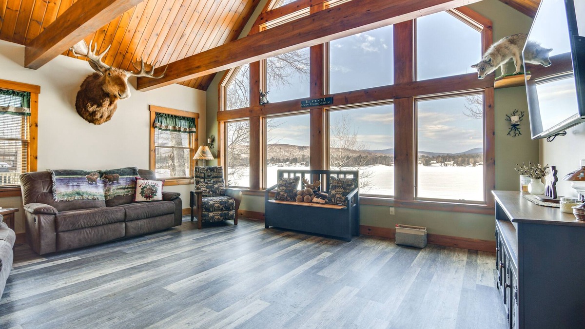 Errol Cottage | Lakefront New Hampshire Hideaway w/Deck & Views