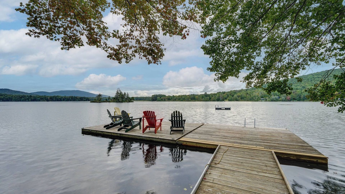 Plymouth House | Lakefront Paradise Near Okemo & Killington