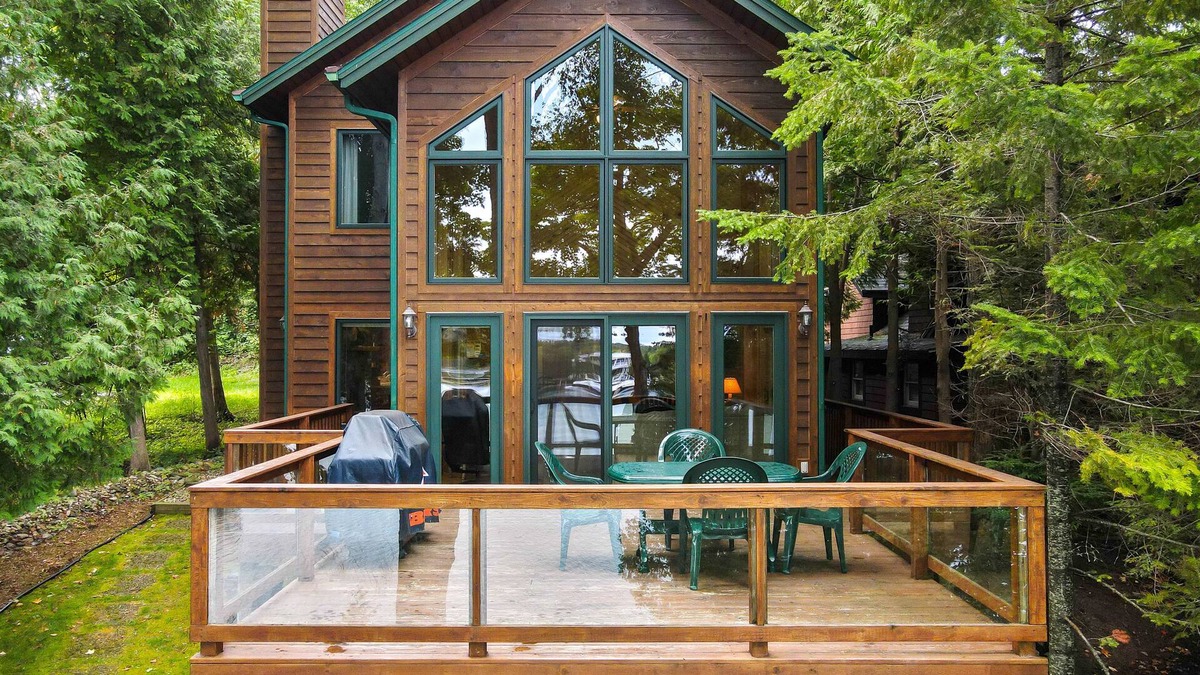 Charlevoix House | Lakefront | Private Dock | Lake Charlevoix | 3.4 miles to Castle Farms