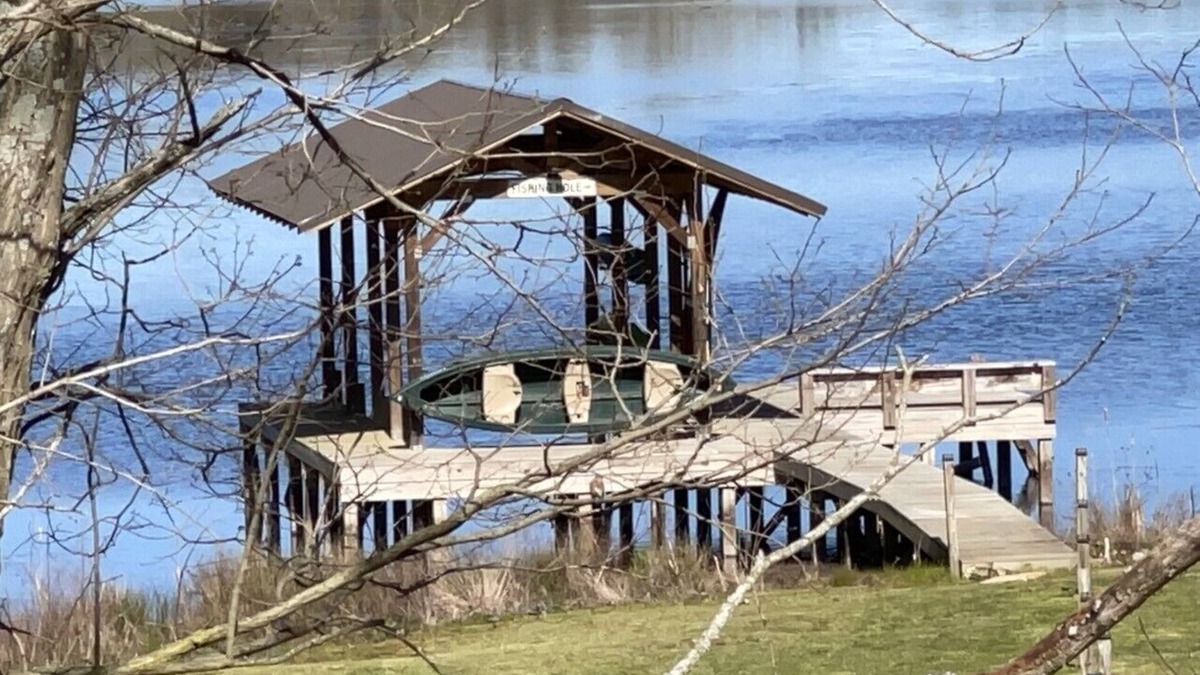 Fackler Cottage | Lakefront- Private Dock w/Kayaks! A Fisherman's Paradise!