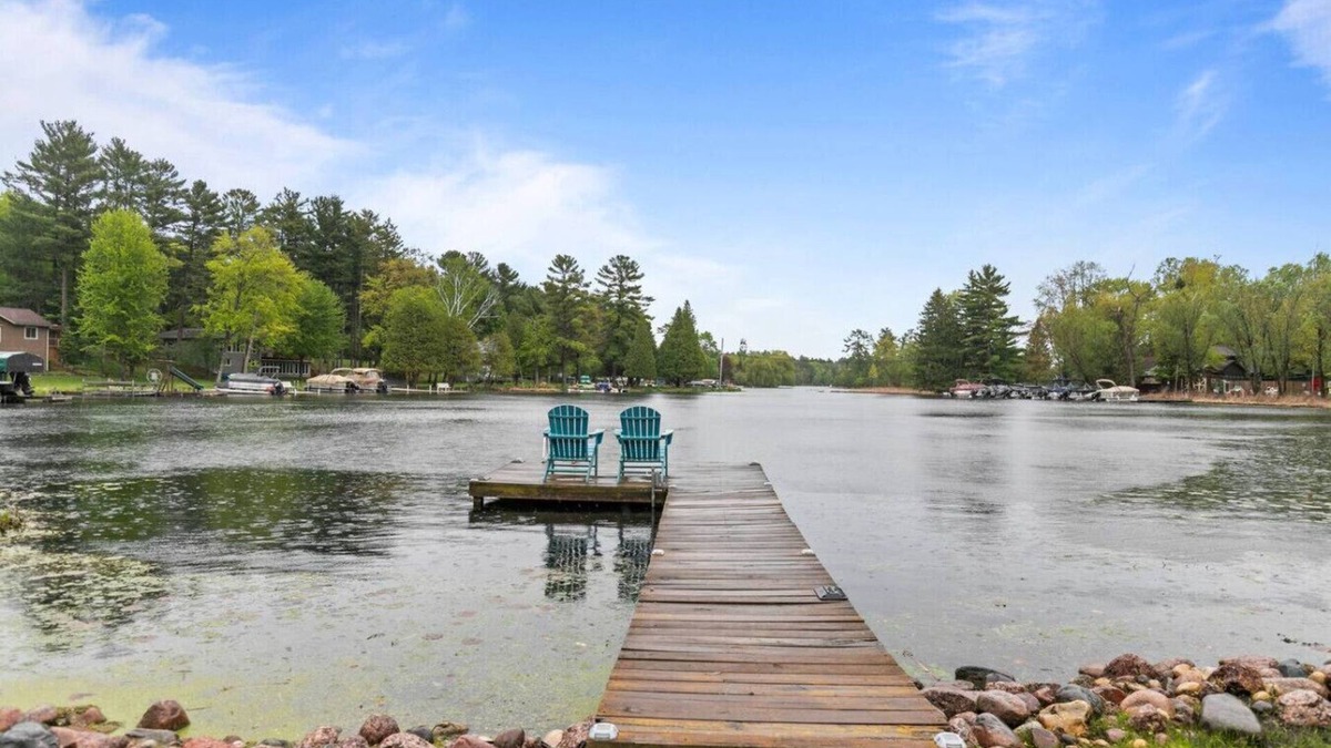 Waupaca House | Lakefront! Private Dock! Kayaks&Paddleboards!