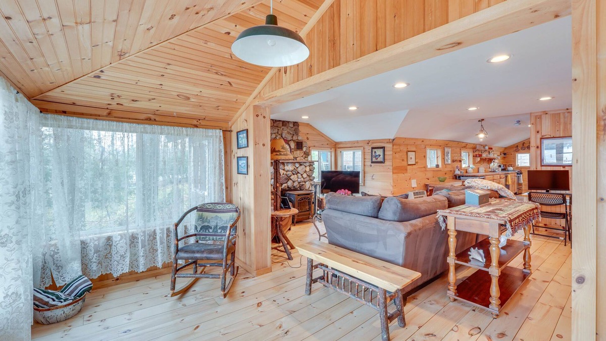 Rock Hill Cottage | Lakefront Property in the Heart of the Catskills!
