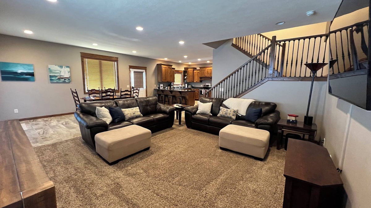 Hamlin County House | Lakefront Property on Poinsett