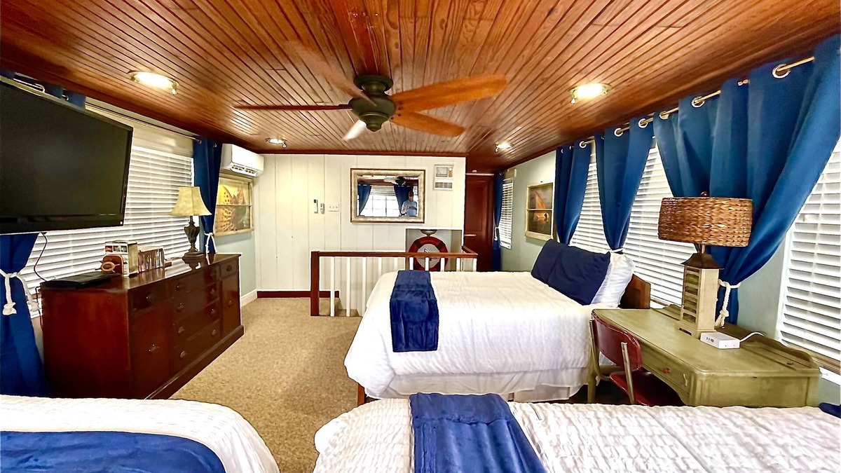 Creole House | Lakefront - Real Fish Camp - Reel Fishermen
