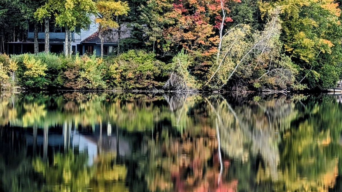 Tolland House | Lakefront Retreat at Porcupine Place
