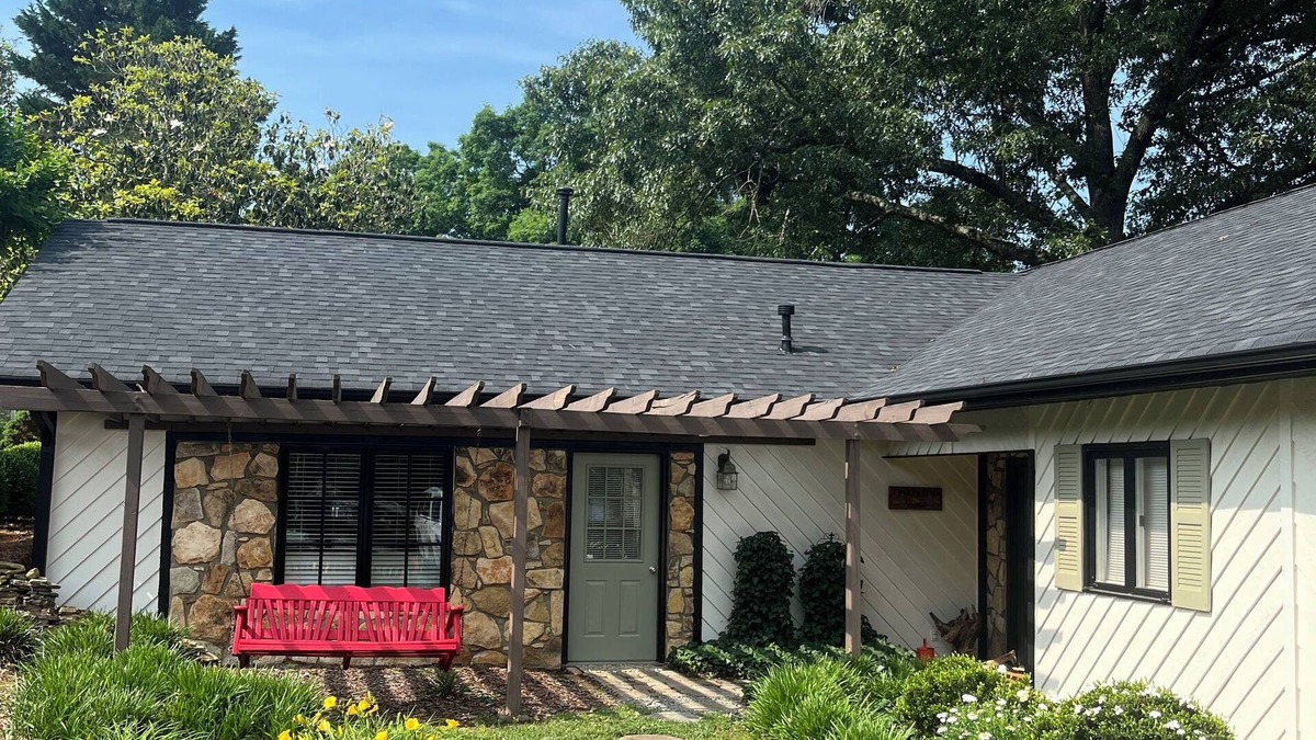 Monroe House | Lakefront Retreat-Fishing/GameroomnTwiTTy TiMe