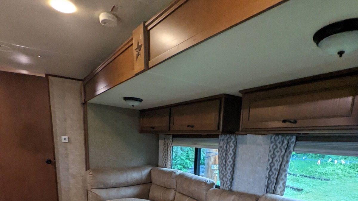 Northern Alberta House | Lakefront RV near beach & golf course!