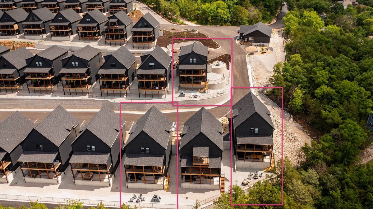 Hollister House | Lakefront | Three homes (sleeps 68) golf simulators, outdoor saunas, & hot tubs