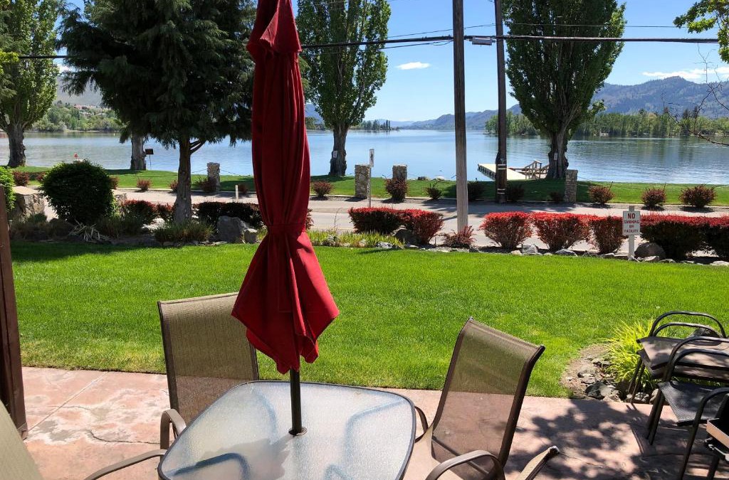 Okanagan-Similkameen House | Lakefront Townhouse Family Complex, Popular Wine Country and the Best Golfing