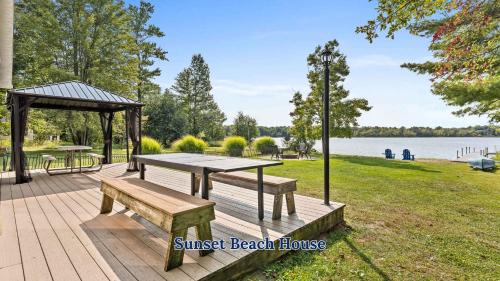 Kendall House | Lakefront Tranquility Spacious Retreat Sleeps 14