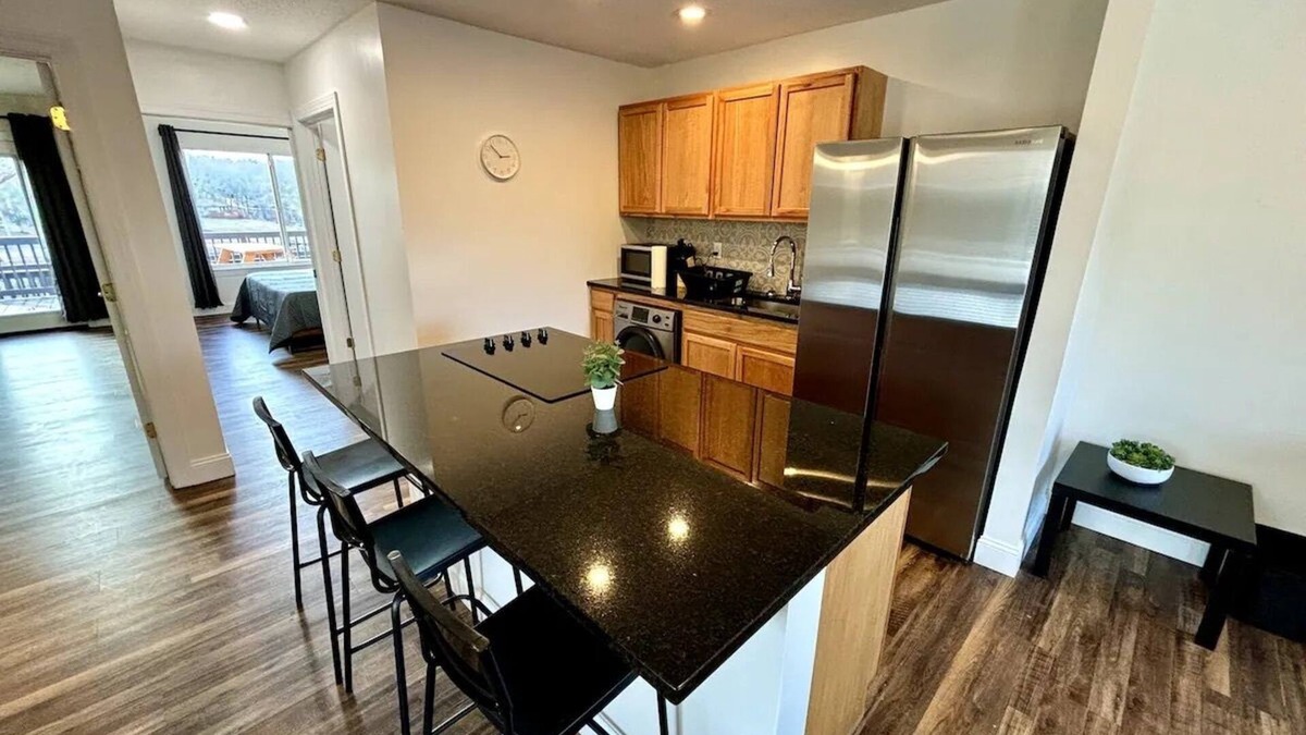 Wedowee Apartment | Lakefront Villa 4/Dock Access