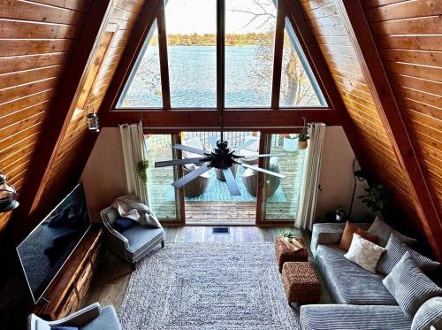 Decatur House | Lakefront, Water toys, Hot Tub, Swim and Boat Dock