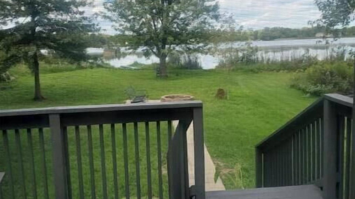 Port Barrington Cottage | Lakehouse Getaway