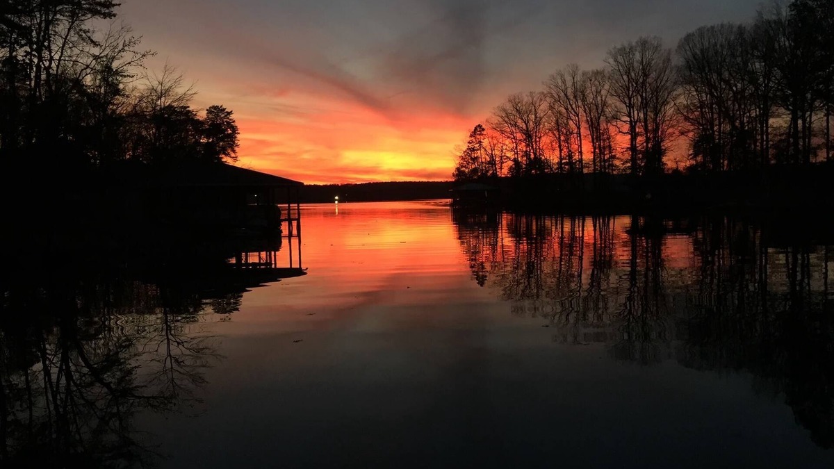 Mount Gilead Cottage | Lakehouse in a Protected Cove with Striking Views of Lake Tillery!
