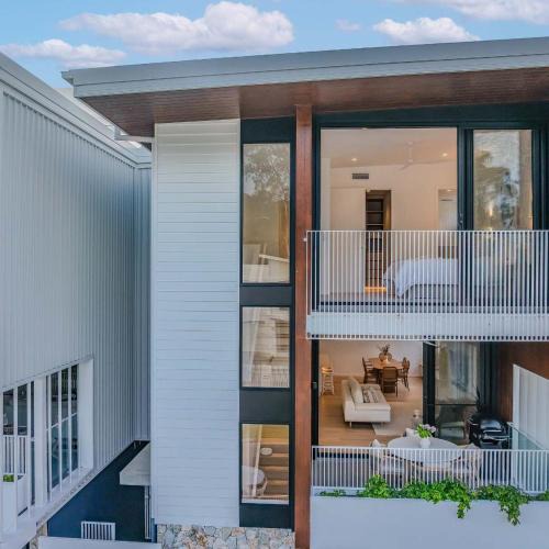 Bogangar Villa | Lakehouse No 2- Lakefront Luxury Escape Villa - Pet Friendly