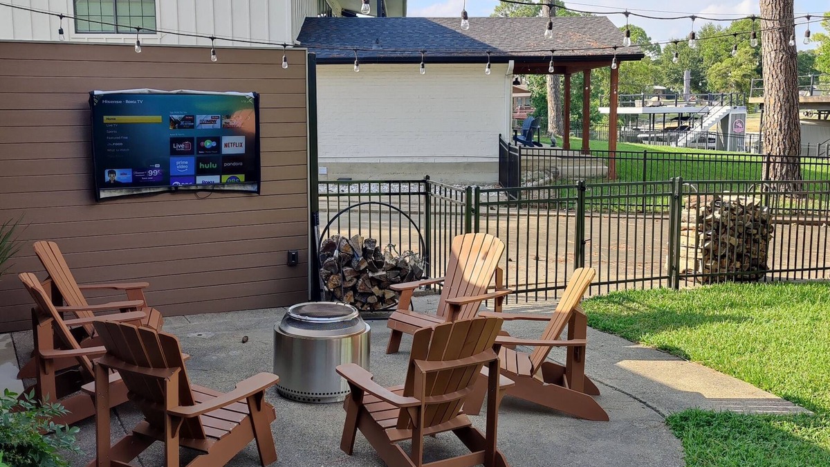 Gun Barrel City House | Lakehouse Retreat With 140' Open Water & Amazing Views - Sleeps 12